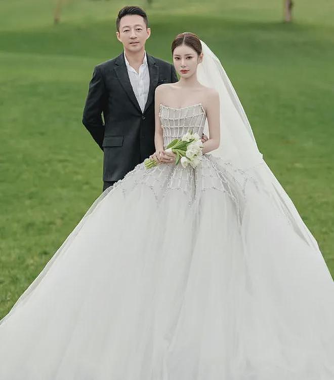 汪小菲婚宴现场曝光,和马筱梅相携敬酒!张兰送祝福句句内涵S家(视频/组图) - 11