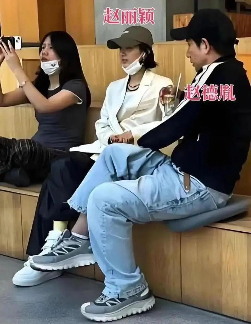 38岁赵丽颖传恋上大4岁导演,长得不帅也不高,全靠这两个优点(组图) - 3