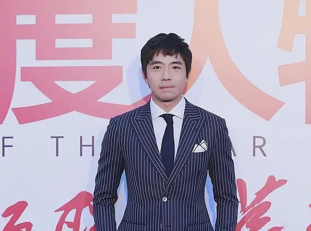 俞灏明：23岁毁容被女友抛弃，如今靠3克拉钻戒拿下胡歌前女友（组图） - 38