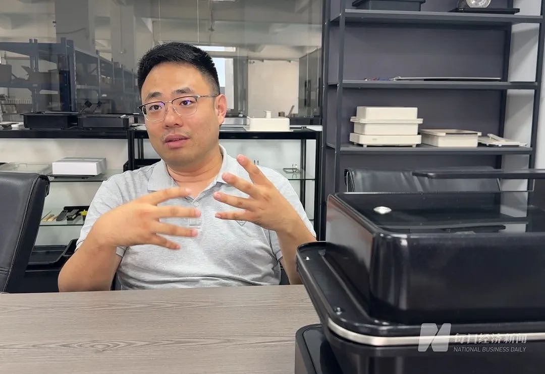 从惶恐、焦虑到“鸡血打满”！广东老板讲述关税战下的40天：“这一次，规则就不全由美国人定了”（组图） - 2