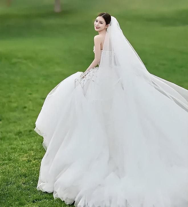 汪小菲婚宴现场曝光,和马筱梅相携敬酒!张兰送祝福句句内涵S家(视频/组图) - 9