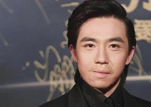 俞灏明：23岁毁容被女友抛弃，如今靠3克拉钻戒拿下胡歌前女友（组图） - 30