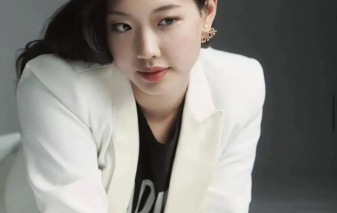 富家千金早已出嫁!摆脱联姻下嫁普男,无人继承差点富不过三代?婚礼超低调只请15人?(组图) - 29