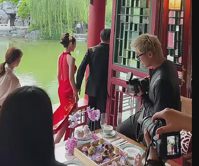 汪小菲婚宴现场曝光,和马筱梅相携敬酒!张兰送祝福句句内涵S家(视频/组图) - 12