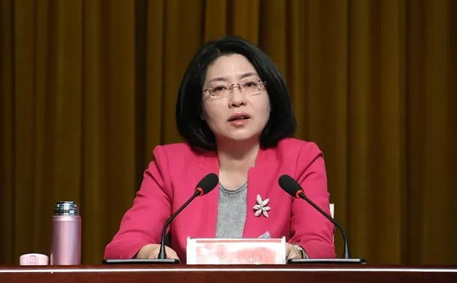 广药集团原董事长李楚源被撤销荣誉称号：搞迷信活动、出入私人会所（组图） - 2