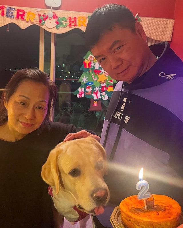 港星艾威妻子病逝，他为救妻花光全部积蓄，放弃生育助养28名儿童（组图） - 2