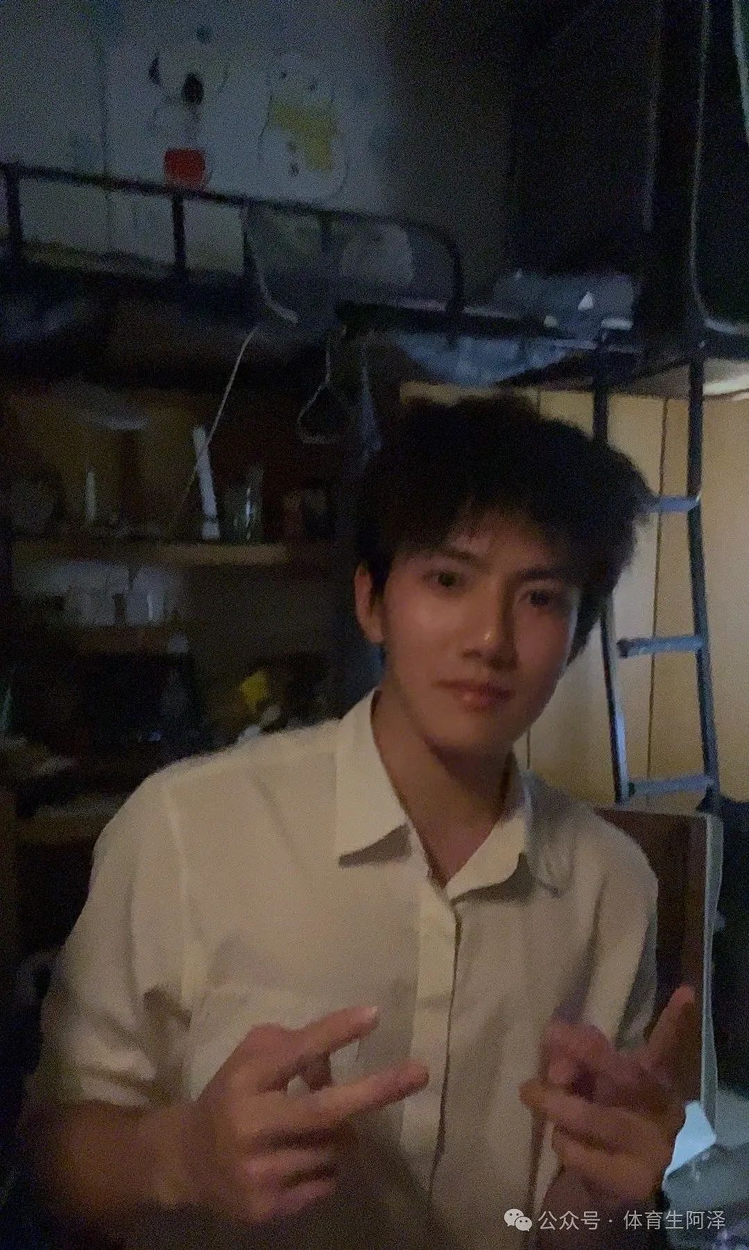 【帅哥】185cm土木肌肉研究生学长，有颜值又有才华，完美智性恋...（组图） - 9