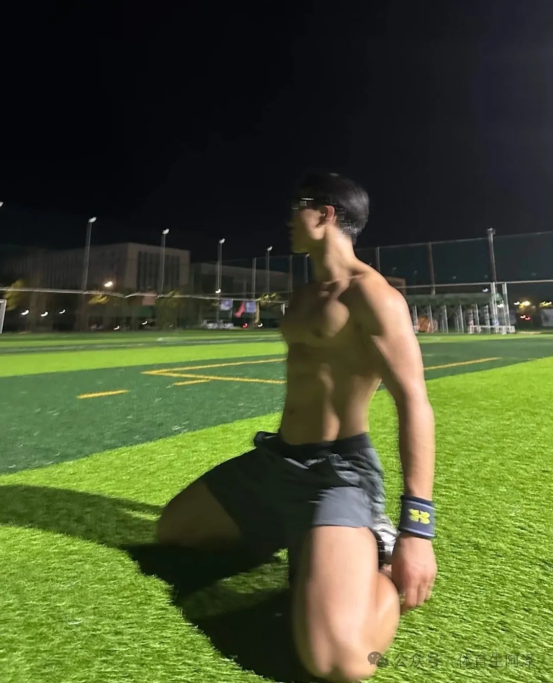 【帅哥】185cm黑皮肌肉猛男，极品打桩超持久，前男友直呼扛不住...（组图） - 2