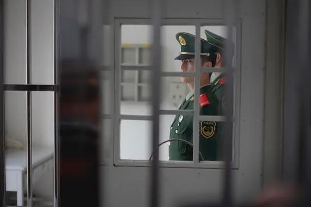 澳男在华被关押5年，称遭到殴打折磨，强迫劳动（组图） - 1