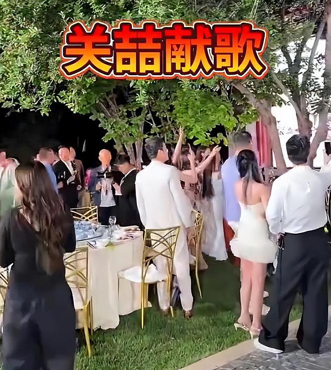 汪小菲婚礼晚宴派对，关喆唱情歌推向高潮，马筱梅妈妈感动到哭泣（组图） - 4