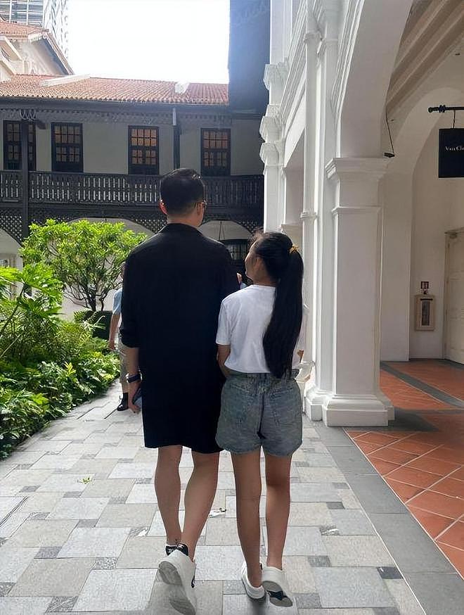 大S两个孩子不参加汪小菲婚礼原因曝光:保姆杨阿姨故意带离北京(组图) - 2
