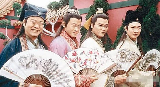 童年男神现身！二婚“嫁”赌王孙女膝下无子，他是怎么从TVB一哥到“软饭男”？（组图） - 15