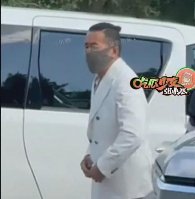 汪小菲二婚兴致不高？誓言时走神仰望天空，跟马筱梅甜笑形成对比（组图） - 16
