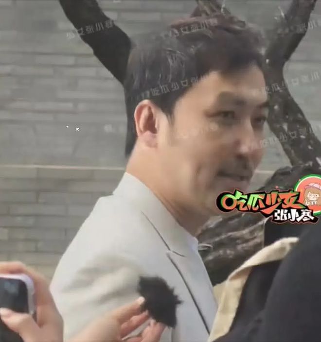 汪小菲二婚兴致不高？誓言时走神仰望天空，跟马筱梅甜笑形成对比（组图） - 18
