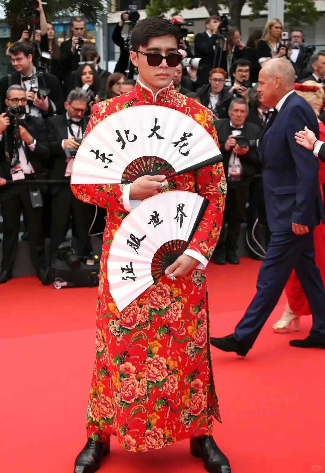 戛纳终于整顿“毯星”，但最丢脸的她居然没被叉出去（组图） - 24