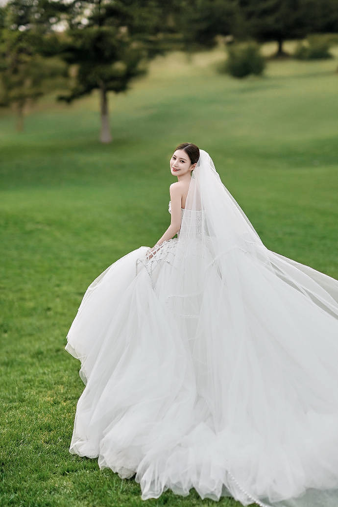 汪小菲二婚太隆重！高清婚纱照首曝光，两人牵手碰鼻好恩爱（组图） - 11