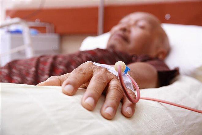 【健康】医生发现：能活到80岁的高血压患者，大多都在60岁时，戒掉4件事（组图） - 1