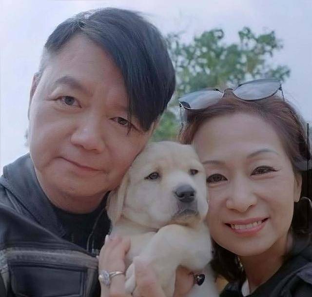 突传噩耗！香港知名男星妻子未等到合适肝源离世，患家族性肝肾病（组图） - 1