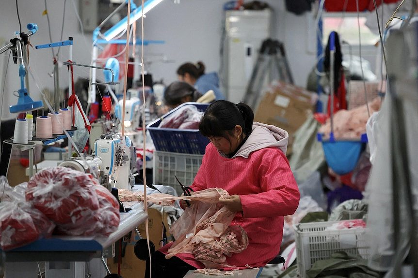 中国工厂利用90天关税窗口期加紧生产，但贸易“休战”无法消除对未来的担忧（组图） - 3