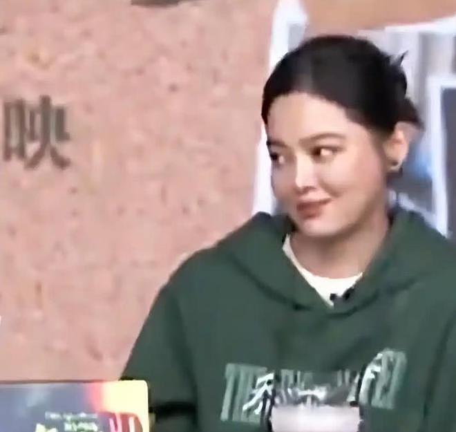 被曝恋情后，赵丽颖选择沉默，更多暧昧细节被扒（组图） - 14