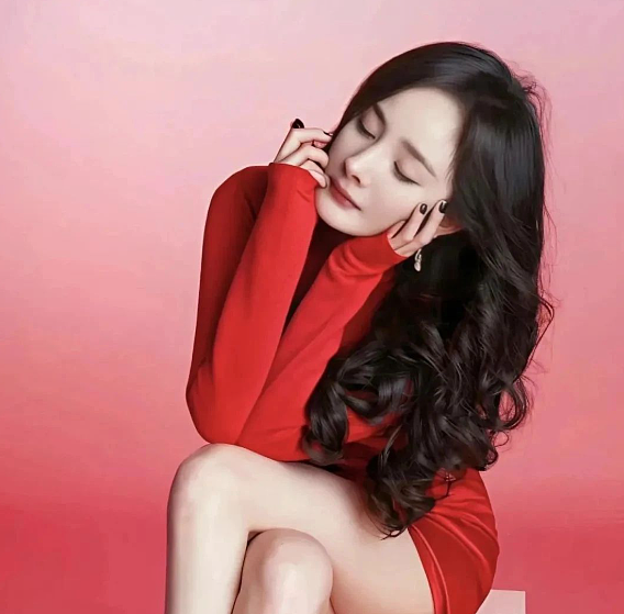 【美女】杨幂未P低胸照曝光，3.6亿网友围观上瘾：人间尤物真绝了（组图） - 7