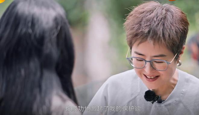 离婚后，倪虹洁住上海别墅睡觉不拉窗帘，叹：16岁儿子从不联系我（组图） - 4