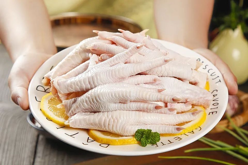 陆媒：中美鸡爪贸易大战，中国赢了，欧洲开心（组图） - 2