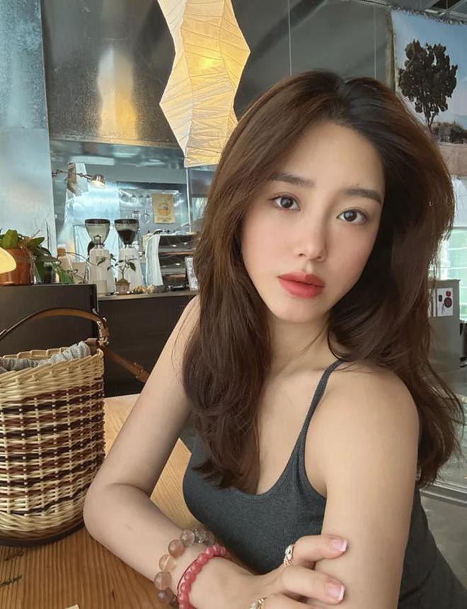 32岁杨采钰晒大肚照，孕晚期腋下变黑，快要生孩子整个人变浮肿（组图） - 15