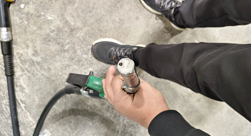 墨尔本加油站遭神秘人下毒手！用这些泡沫，一夜搞瘫，嫌犯竟自拍全程（组图） - 3