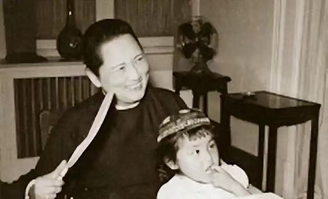 宋庆龄养女、演员隋永清去世，儿子王化：大家的陪伴构筑了母亲的丰厚人生（组图） - 2