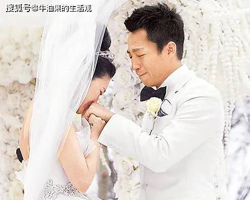 汪小菲在婚礼上哭了！连说两句我愿意，儿女缺席（组图） - 3