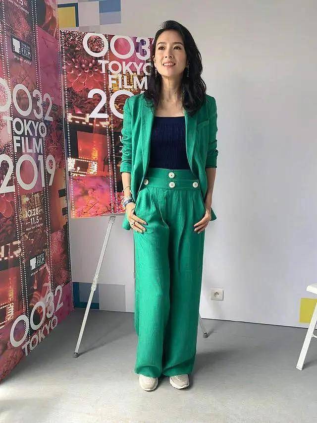【时尚】“先穿得像路人，再美得像超模！”章子怡现身美国，穿素布麻衣（组图） - 6