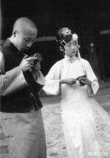 30岁婉容把侍卫拽进房，不久生下女婴，溥仪得知：赏侍卫400大洋（组图） - 15