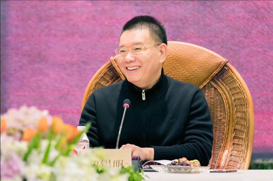 炒黄金狂赚100亿,他转身“炒铜”,又已赚14亿多(组图) - 1