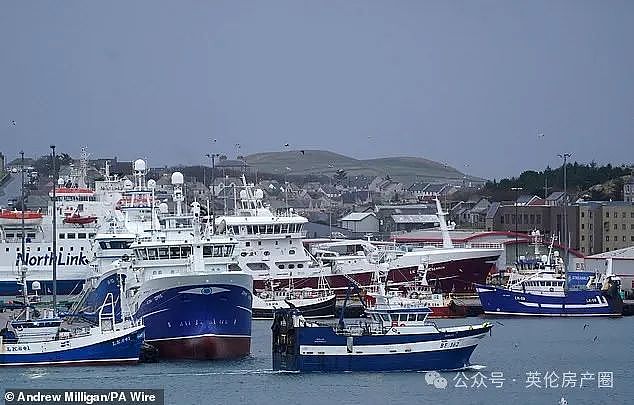 刚刚英国滑跪欧盟,脱欧白脱?!用12年渔权换欧盟通关,双方青年再次自由通行!(组图) - 6