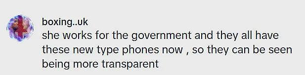 美国妹子用“透明手机”火遍外网，以为是黑科技，真相却是皇帝的新机…（组图） - 4