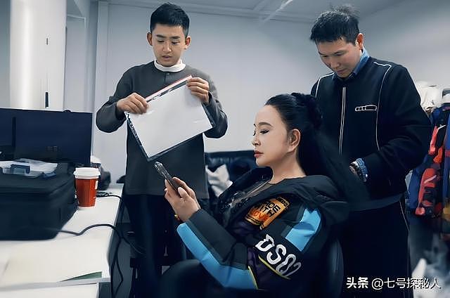 情史泛滥、偷税漏税，这一次74岁的刘晓庆该怎样应对？（组图） - 6