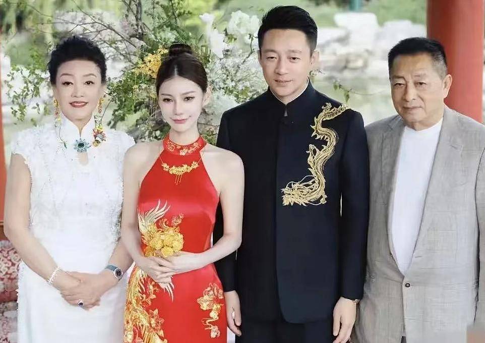 汪小菲婚房首曝光！院子超大装修豪华，烤全羊...（组图） - 3