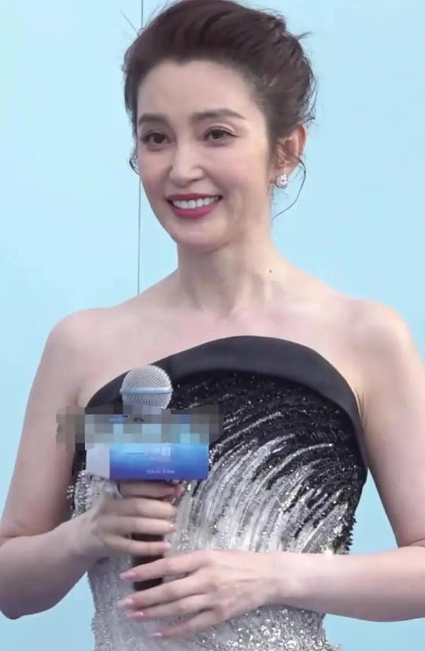 52岁李冰冰“绝症”曝光，就连正常生活都成奢侈，无人敢近身！（组图） - 2