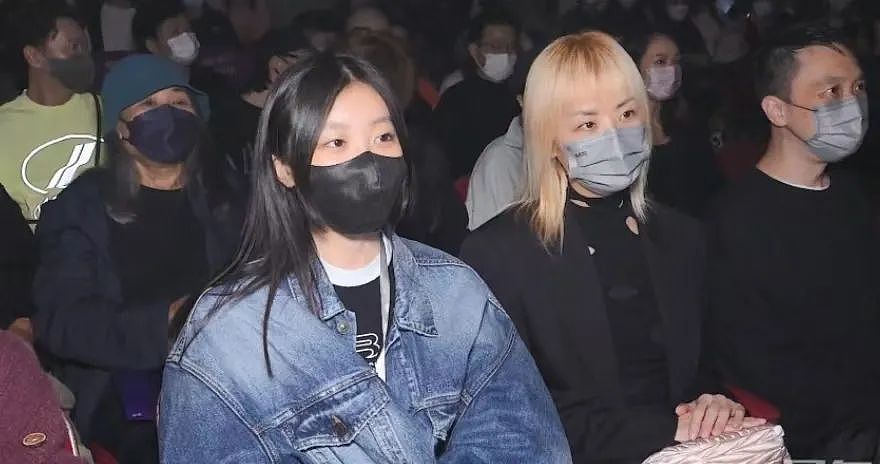 陈奕迅20岁爱女已落实签约华纳，正式出道，父母曾不想女儿入行（组图） - 8