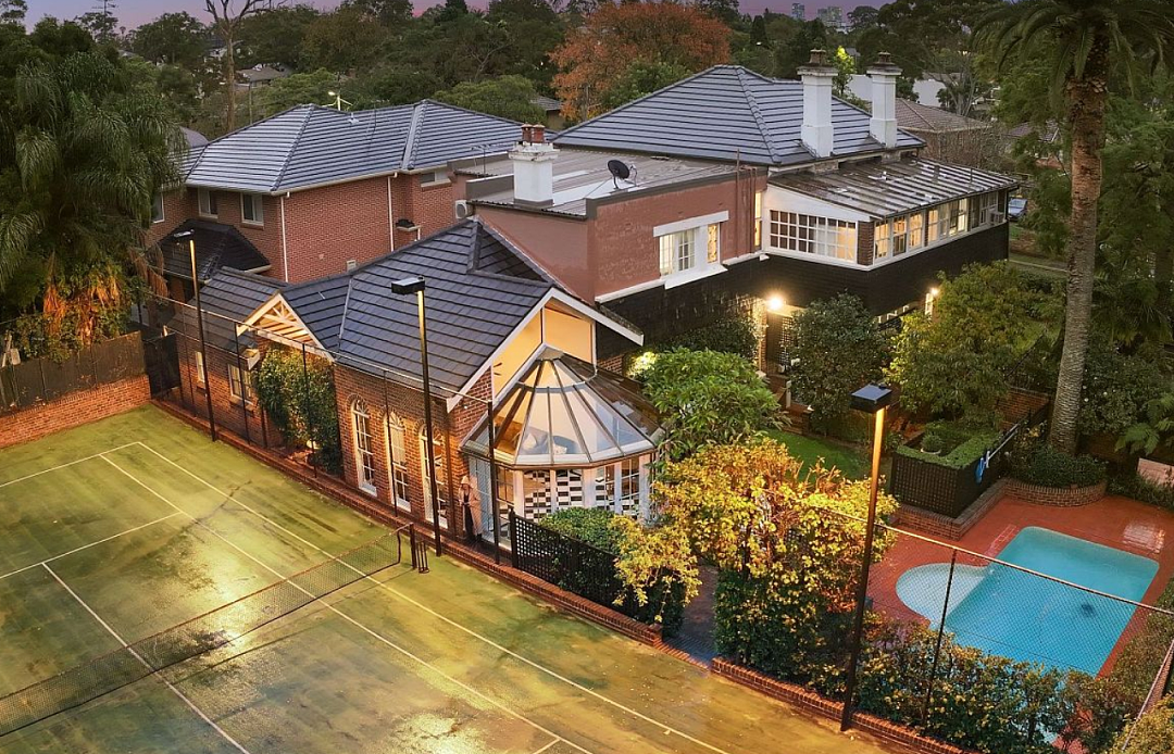 悉尼内西区Strathfield豪华双地块庄园上市，指导价$920万（组图） - 1