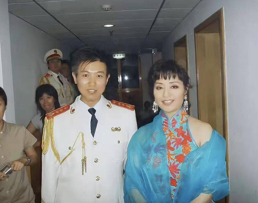 突发！歌手乔鹏菲去世，年仅46岁，是金铁霖的学生，多次登上央视（组图） - 13