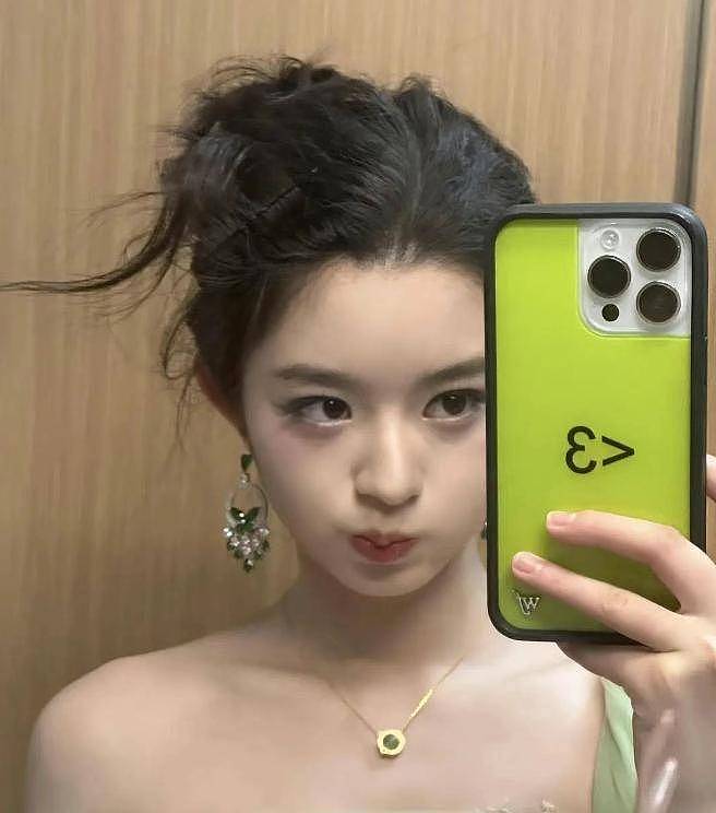 女明星230万高价耳环事件争议持续,三大疑问待解(组图) - 1