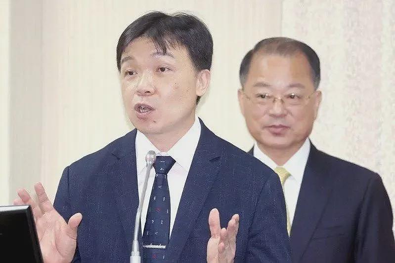 台湾疯传欧阳娜娜“台湾户籍遭撤销”、“终身不得入境台湾”（组图） - 2