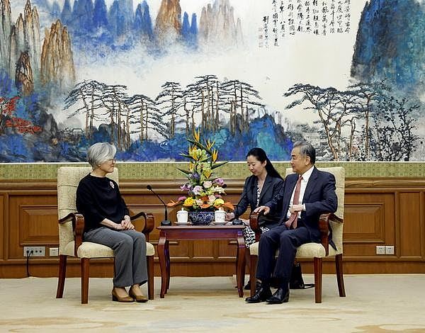 王毅:美国试图全面封杀中国晶片,是赤裸裸单边霸凌(组图) - 1