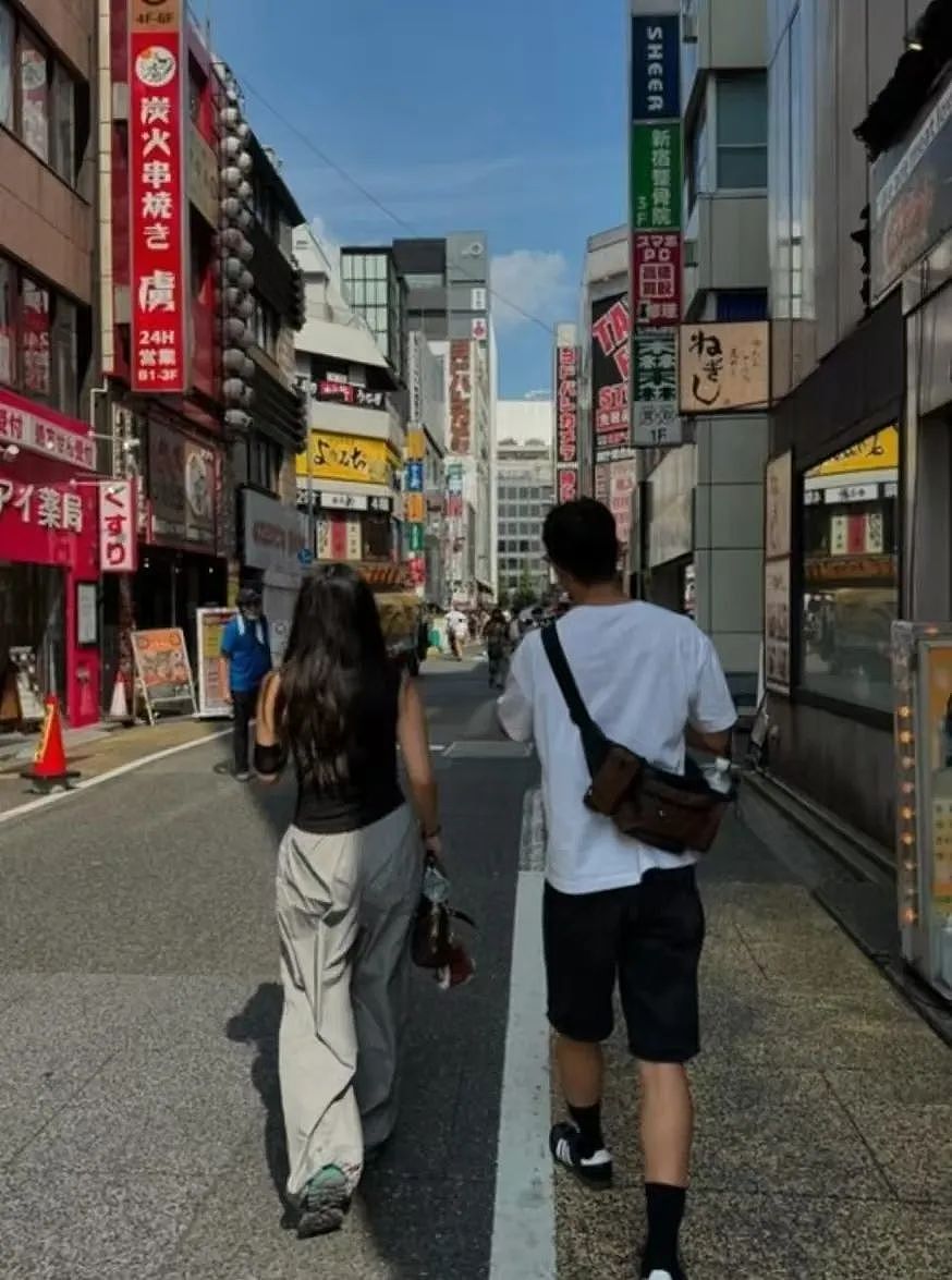 陈奕迅20岁爱女已落实签约华纳，正式出道，父母曾不想女儿入行（组图） - 7