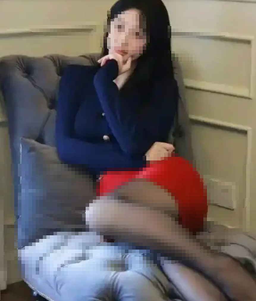 前击剑冠军拍身材视频被辣评“黑丝女王”,看她擦边全网为啥都在叫好(视频/组图) - 10