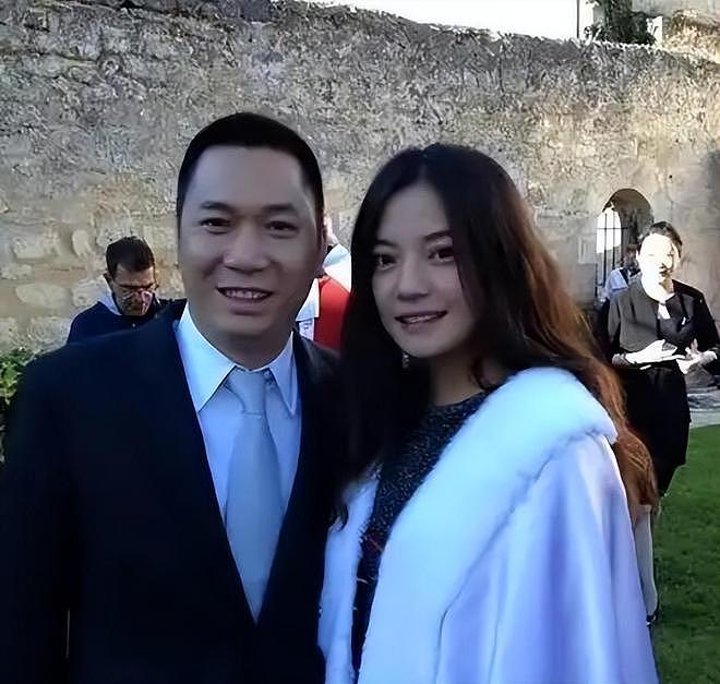 赵薇这是怎么了?520深夜发黑白照自拍!喊话:不再被恐惧束缚(组图) - 8
