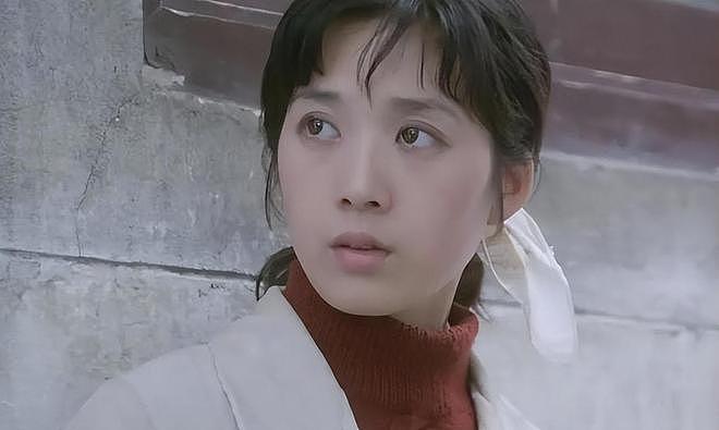 再看因流氓案“逃往”美国的双料影后龚雪，郭德纲说的话终于应验（组图） - 6