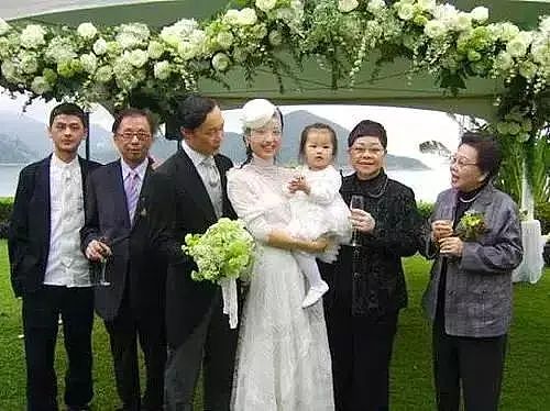 竟然还没离婚!?情敌竟然变好友,她对老公不离不弃活该被偏爱纵容?(组图) - 25